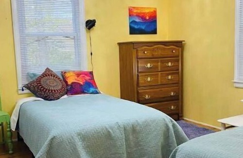 Gerton Cottage | Daisy Cottage- Secluded, Hiking, Cozy in Gerton