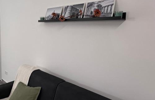 Bernalda Apartment | Daisy White
