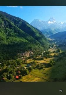 Bagvdanari House | Dali Kaldanis GUEST HOUSE