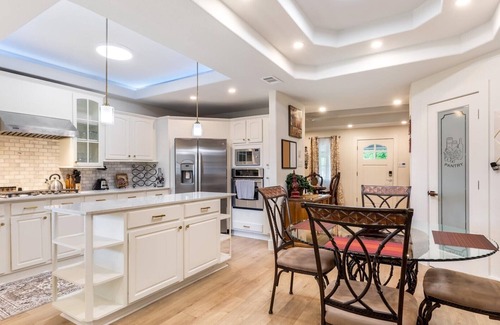 Northwest Dallas House | Dallas Flair House-Love Field-Midway-Hollow, Uptown close by