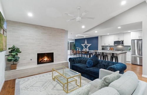 Northwest Dallas House | Dallas Retreat: Modern Amenities