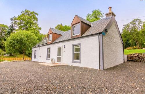 Blairgowrie House | Dalnaglar Cottage - Uk30260