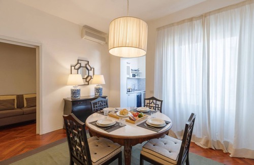 Duomo Apartment | Damasco penthouse with terrace near the Duomo
