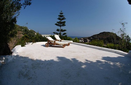 Tracino Apartment | Dammuso "Principessa" 50 meters from the sea