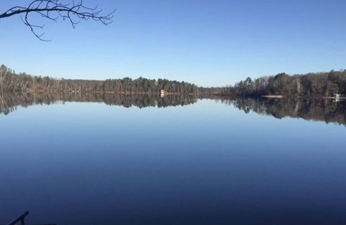 Danbury Cabin | DANBURY 3 BEDROOM LAKEFRONT CABIN