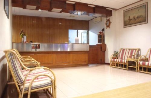 Sandakan Apartment | Dancenter Hotel O Ramai