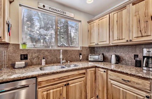 South Lake Tahoe House | Dancing Bear Cabin | Pet Friendly, Sleeps 4, Totally cute!