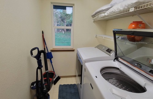 Greenbank House | Dancing Deer Farm - Dog Friendly | Hot Tub
