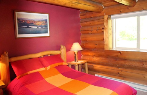 Winthrop House | Dancing Wolf Two Bedroom Two Bath Townhouse