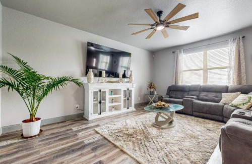 West San Antonio House | Dancing Wolf
