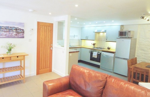 Paignton Cottage | DANDELION COTTAGE - 28151