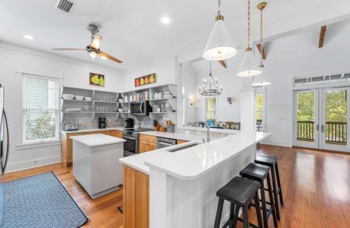 Cottage District House | Dandelion