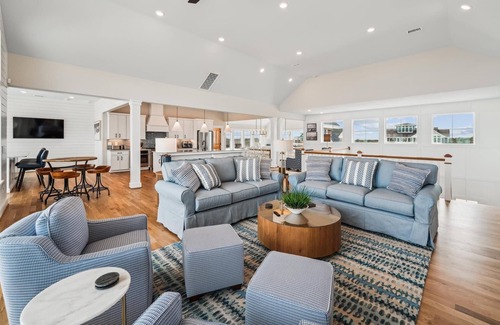 Colington House | Daniels - Brand New Luxury Oceanfront Home
