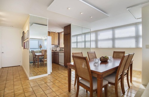Diamond Head - Kapahulu - St. Louis Condo | Danno's Hawaii Five-O Condo, Base of Diamond Head, Full Ocean View, Private