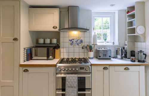 Hassocks Apartment | Danny Cottage XXXXXX