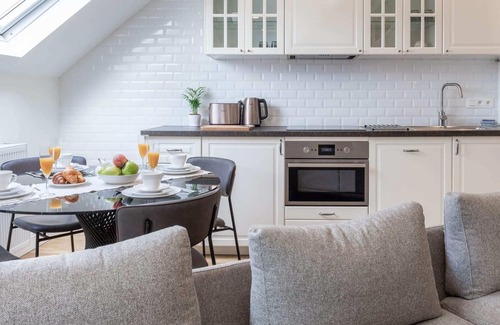 Dansaert Apartment | Dansaert VIII - Two Bedroom Apartment, Sleeps 4
