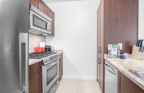 Back Bay East Apartment | Dapper Back Bay 1BR, w/Gym, walk to Newbury St.