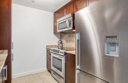 Back Bay East Apartment | Dapper Back Bay Studio, w/Gym, walk to Newbury St. by Blueground