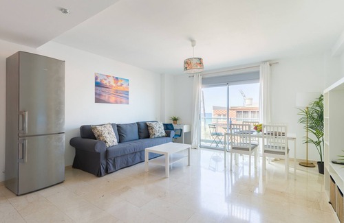 Las Palmas de Gran Canaria Ski Chalet | Dark Sand By CanariasGetaway