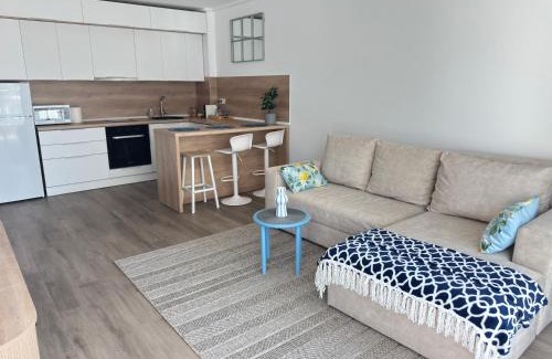 Constanta Apartment | Dari Sol Mamaia Apartment with Pool near the Beach