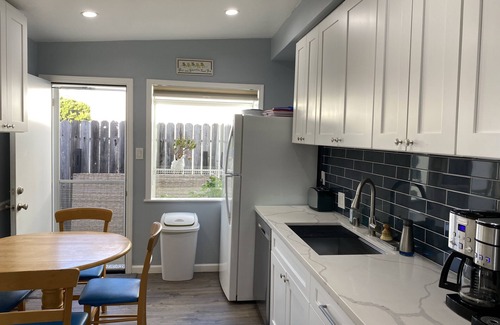 Pierpont Bay House | Darling Beach Cottage Off Pierpont - 1/2 Block from Sand