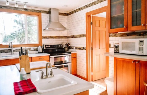 Lime Kiln House | Darrington Majestic White Horse Mountain Homenn
