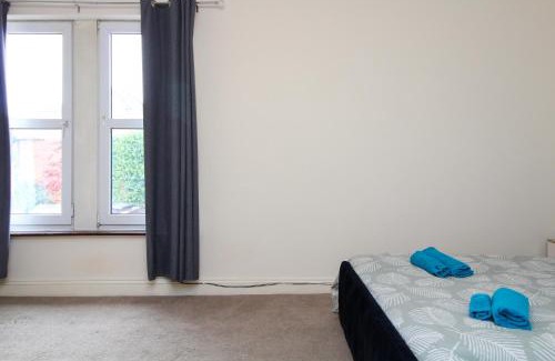 Shirley House | Darwin road guest house 3