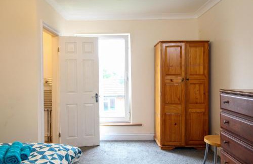 Shirley House | Darwin road guest house 5