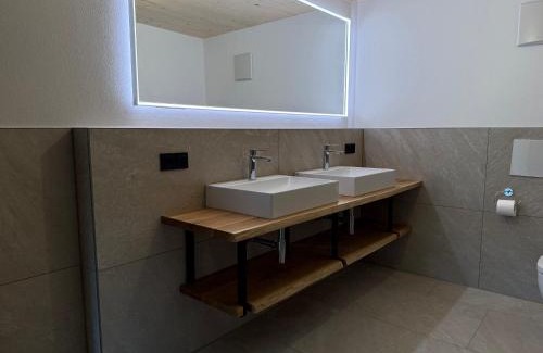 Vorderhindelang Apartment | DAS BISCHOF - 5 exklusive Ferienwohnungen mit privaten Zirbensaunen
