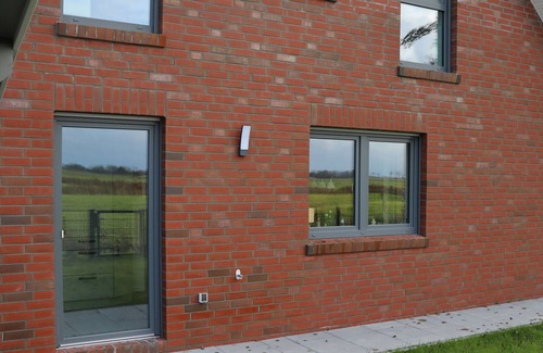 Dornum House | Das Moderne 2023 Fertig Erstellte Reihenendhaus Dori Befindet Sich in Einer Ruhi