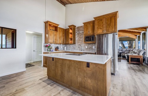 Tacoma House | Dash Point Retreat by the Beach with Amazing Water Views from Almost Every Room.