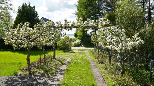 Brodersby House | Dat Appelhuus