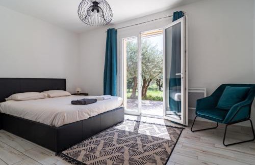 Aups House | Dathona - Charmante maison avec piscine est jardin