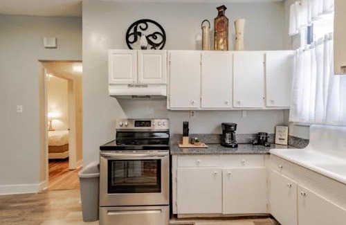 Mobile Apartment | Dauphin District Darling #1-Downtown, Restaurants