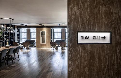 Yuzhong Hotel | David's Deer Hotel