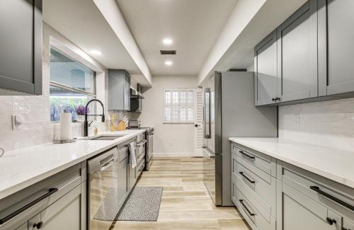 Davis Islands House | Davis Island Home with Lanai 3 Mi to Downtown Tampa