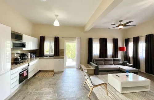 Tamarind Hill Estates House | Dawn Beach Club 2 Bed…2Bath Villa, With Beach Access & Resort Bar