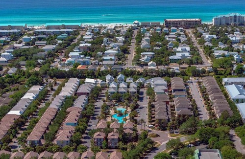 Villages of Crystal Beach House | Day Dreamer - NEW