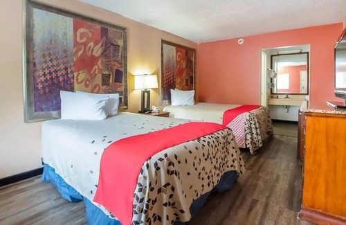 Elkhart Hotel | Day lite inn