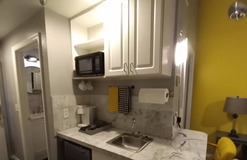 Lutz Condo | Daydream Fantasy 3302S