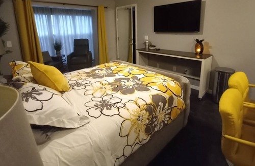Lutz Condo | Daydream Fantasy 3302S
