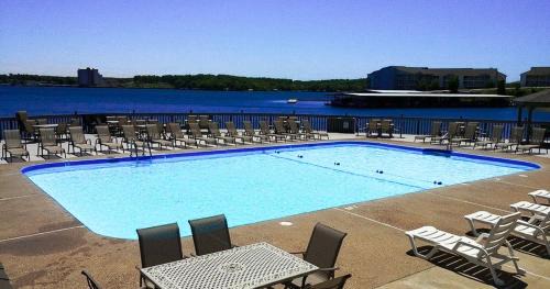 Village of Four Seasons Apartment | Daylight Cove Lakefront Condo, Pool, Hot Tub!