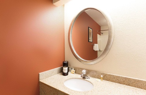 Kendall Park Hotel | Days Inn by Wyndham Monmouth Junction/S Brunswick/Princeton