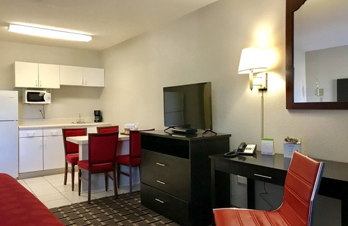 Gracewood Hotel | Days Inn by Wyndham Augusta/Fort Eisenhower