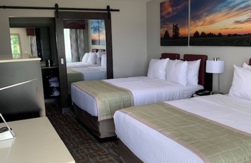 Bellville Hotel | Days Inn by Wyndham Bellville Mansfield