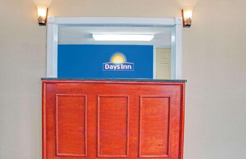 Canton Hotel | Days Inn by Wyndham Canton