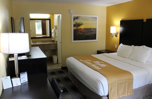 Canton Hotel | Days Inn by Wyndham Canton