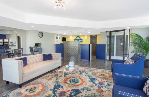 Clinton Hotel | Days Inn by Wyndham Clinton/Laurens I-26