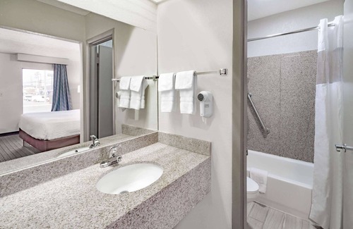 Cookeville Hotel | Days Inn by Wyndham Cookeville