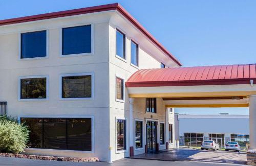 Dalton Hotel | Days Inn by Wyndham Dalton